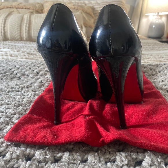 Christian Louboutin Rolando Hidden Platform Pumps - Picture 3 of 5